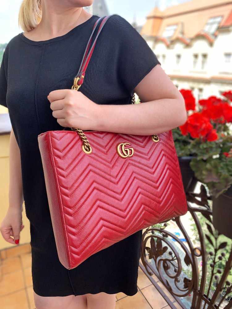 gucci marmont medium matelasse tote