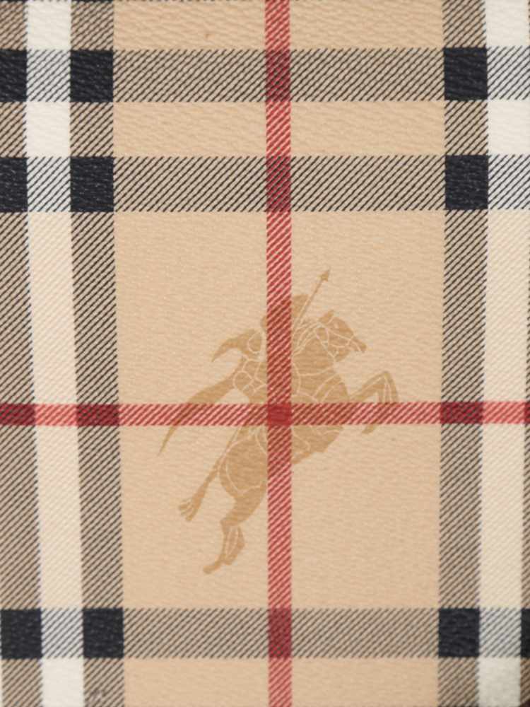 Burberry 2024 wallpaper europe