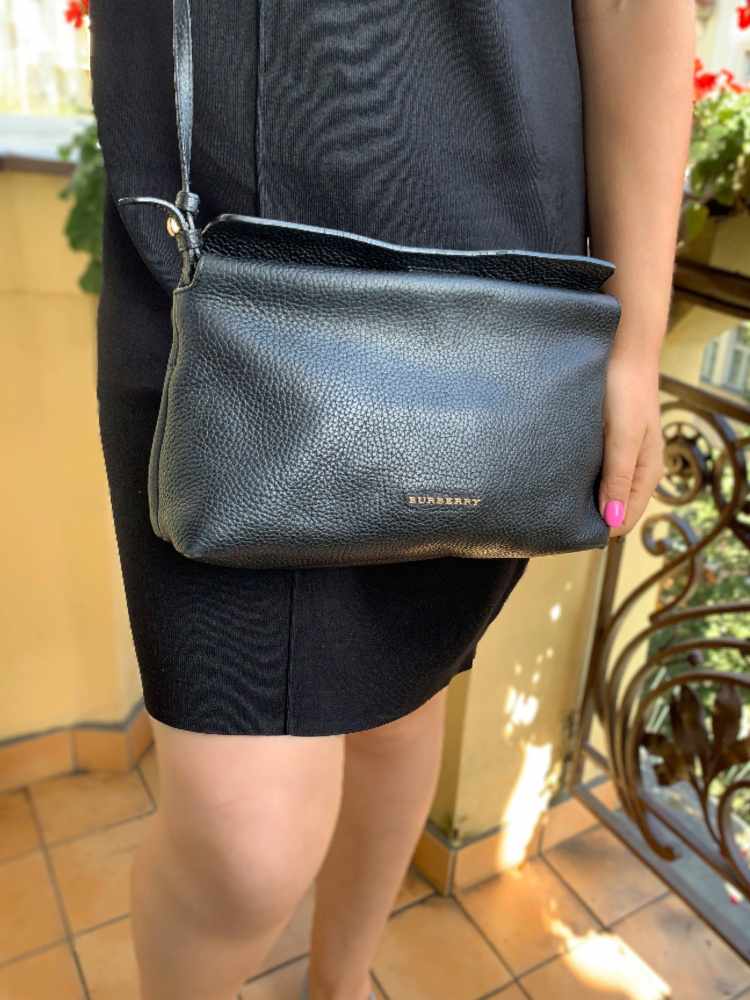 Burberry on sale leah bag