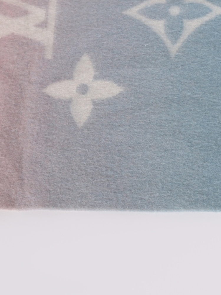 Louis Vuitton - Reykjavik Cashmere Gradient Scarf Bleu/Rose