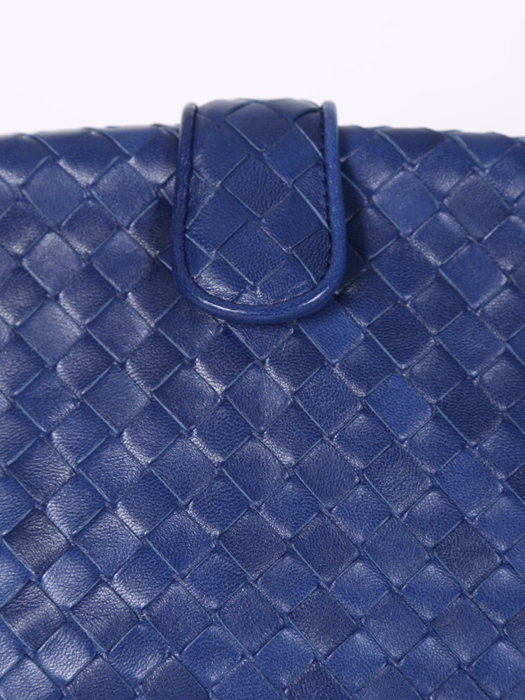 Bottega Veneta's the Lauren 1980 Clutch Is Back in Stock