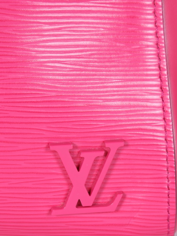 LOUIS VUITTON Epi Cluny MM Hot Pink 1261769