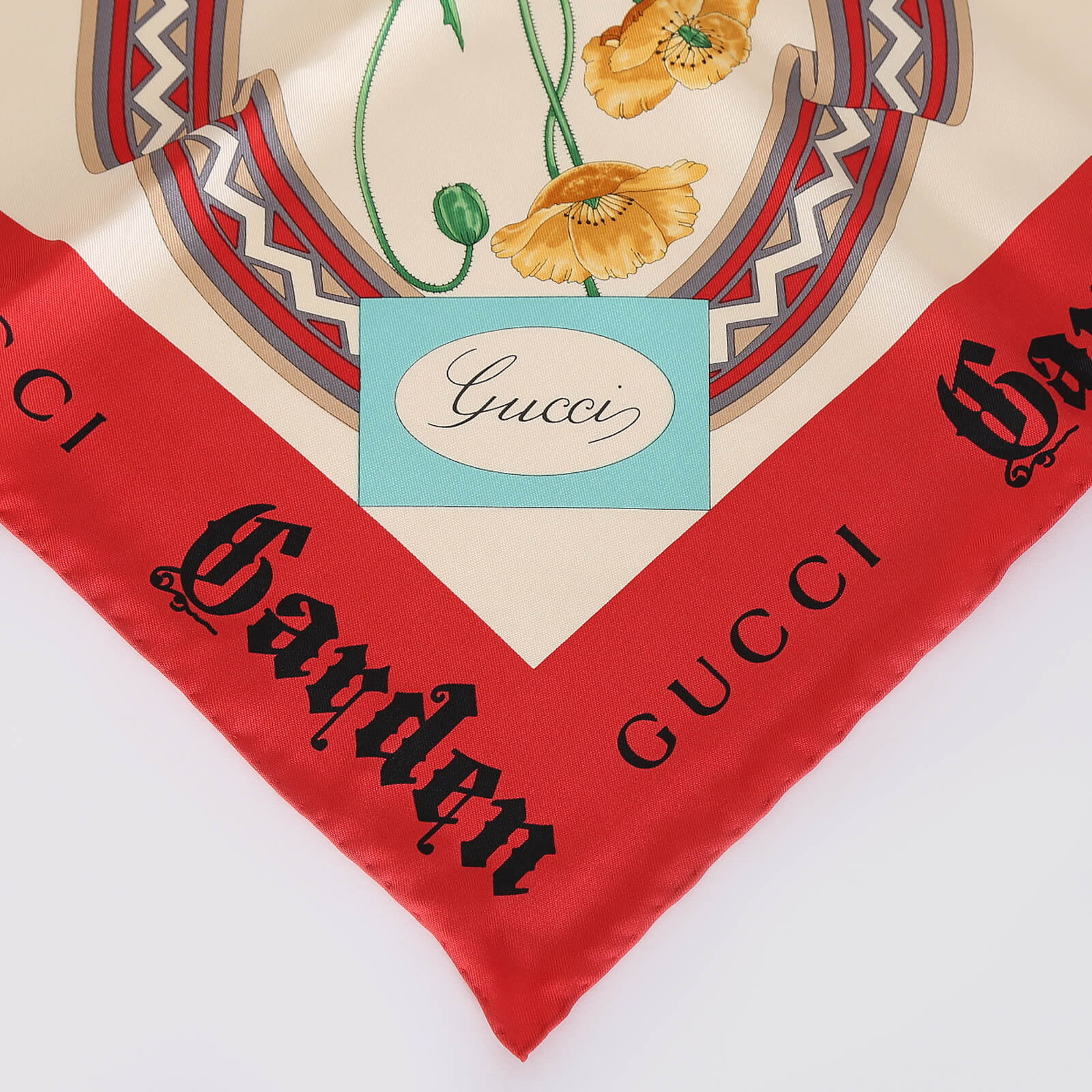 Gucci best sale garden scarf