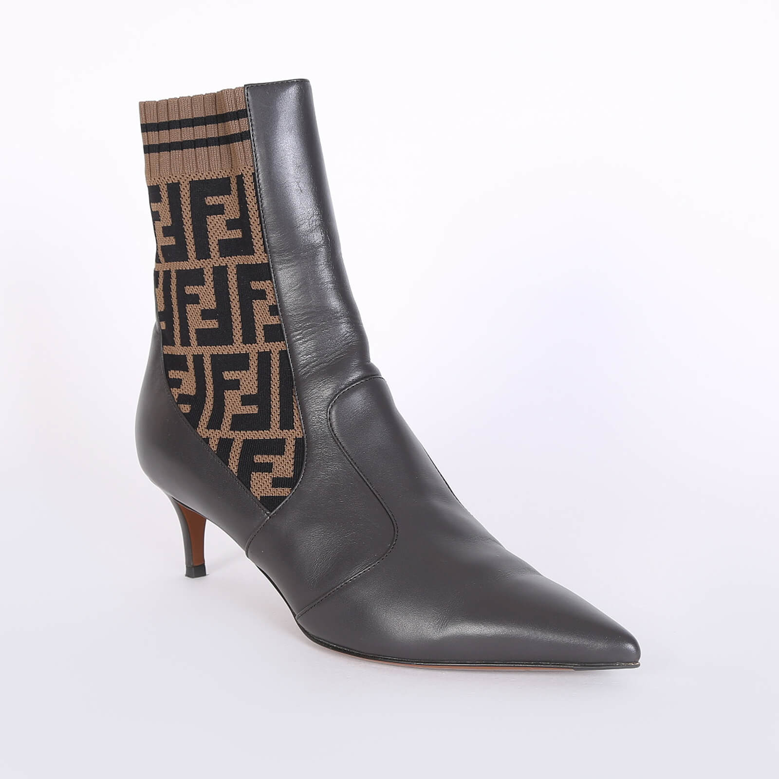 Fendi Rockoko FF Stretch Fabric Inserts Calfskin Boots 40 www.luxurybags.eu