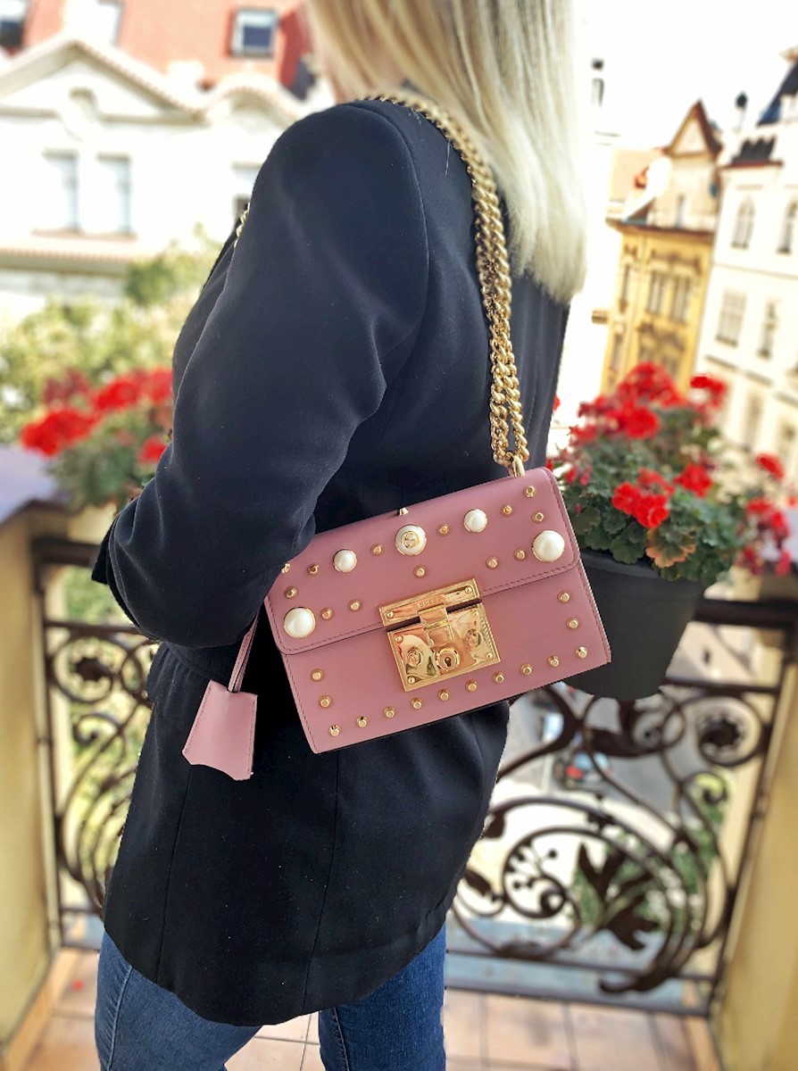 Gucci Padlock Medium Studded Leather Shoulder Bag Pink www