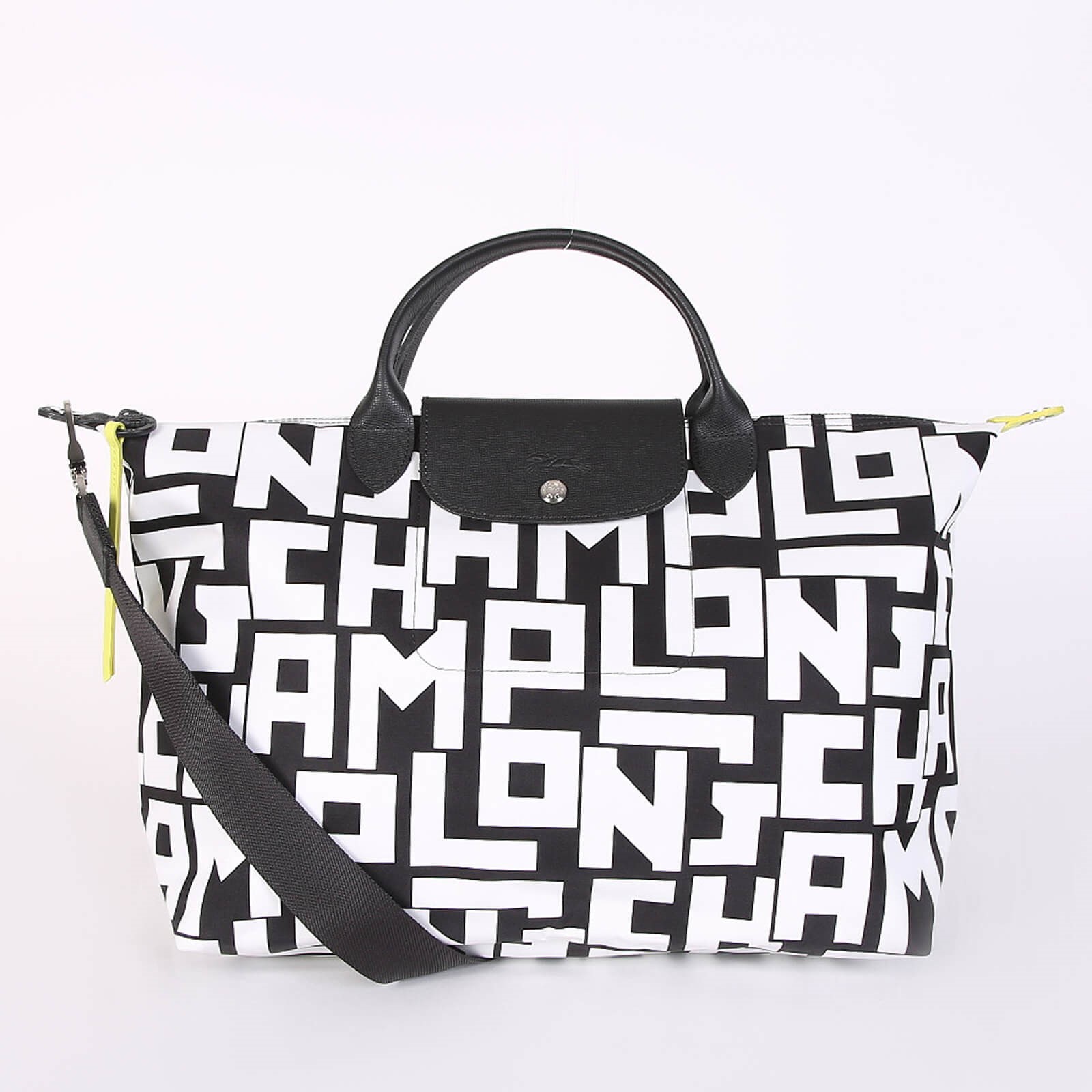 Longchamp Le Pliage L LGP Travel Bag Black White www.luxurybags.eu