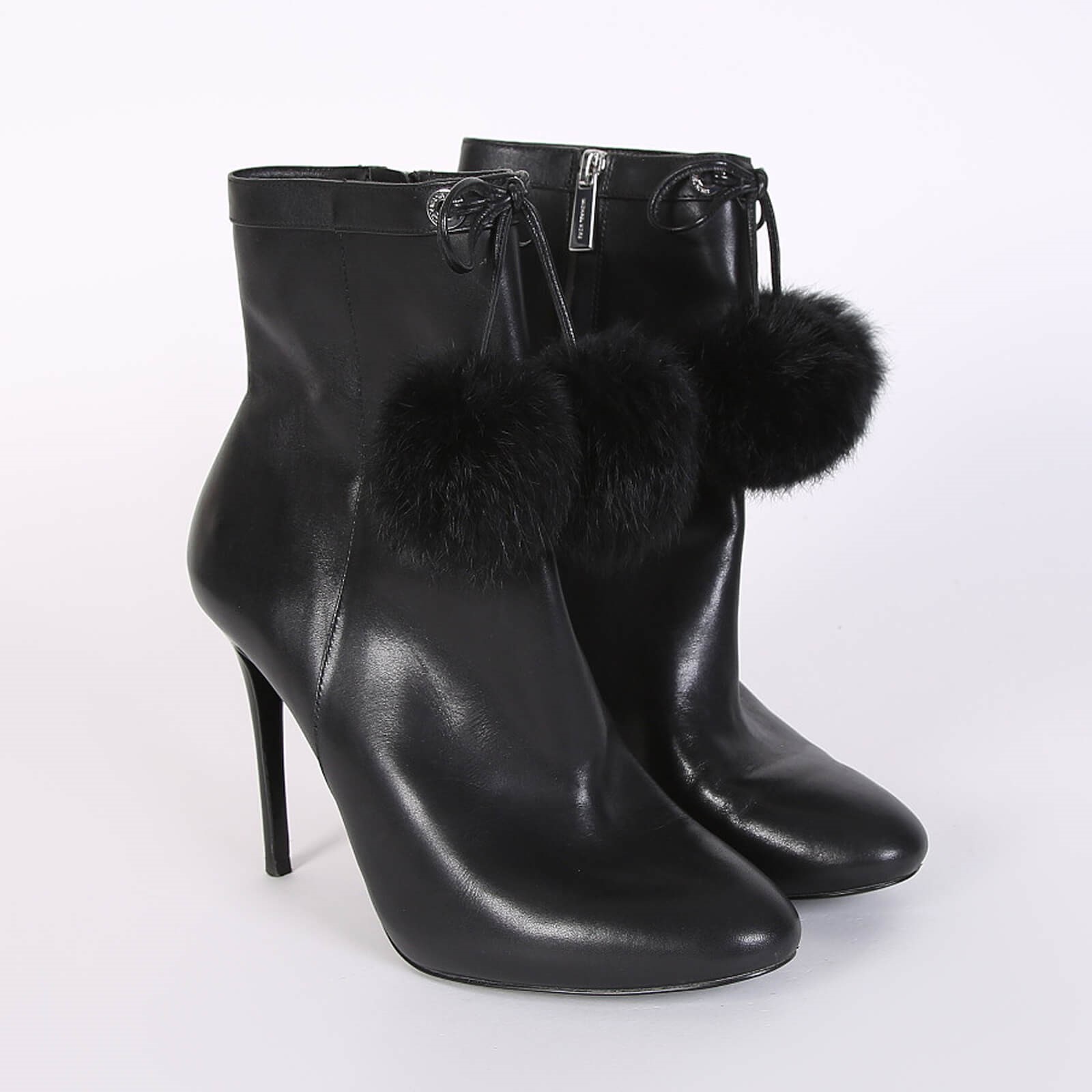 Michael Kors Remi Fur Pom Pom Leather Ankle Boots Black 40 www.luxurybags.eu