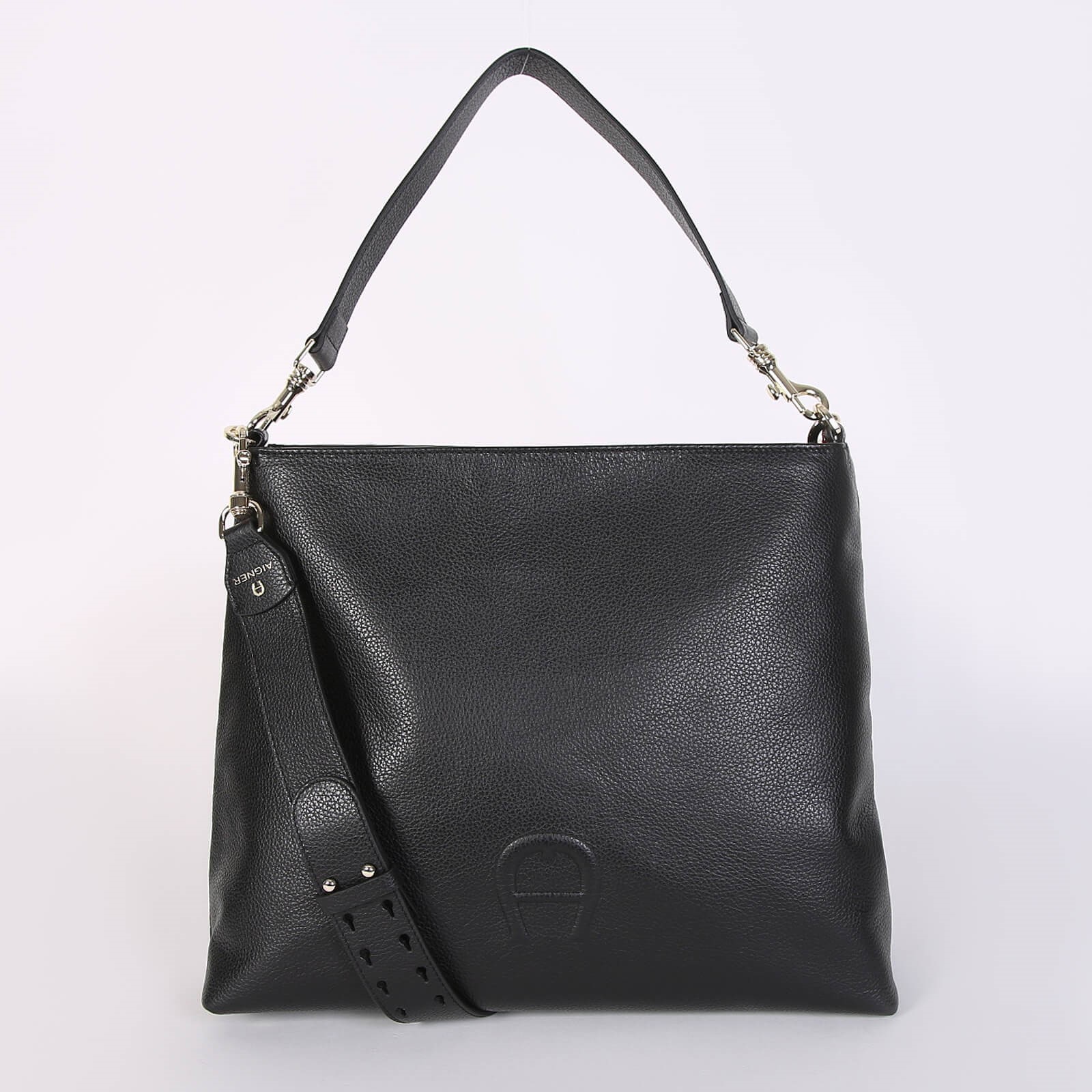 Aigner Nora Small Hobo Leather Bag Black www.luxurybags.eu