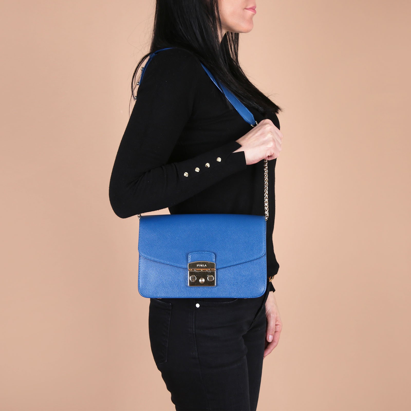 Furla Metropolis Medium Leather Shoulder Bag Blue www.luxurybags.eu