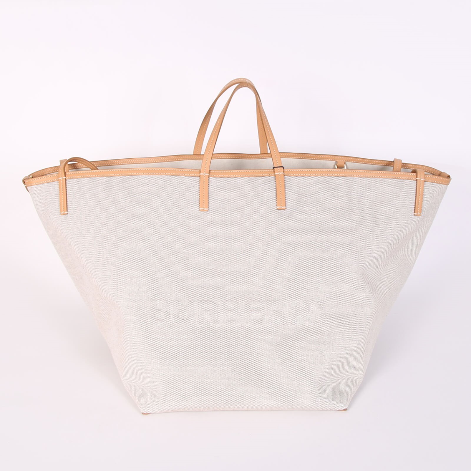 Burberry Embossed Logo Extra Large Beach Tote Bag Beige www.luxurybags.eu