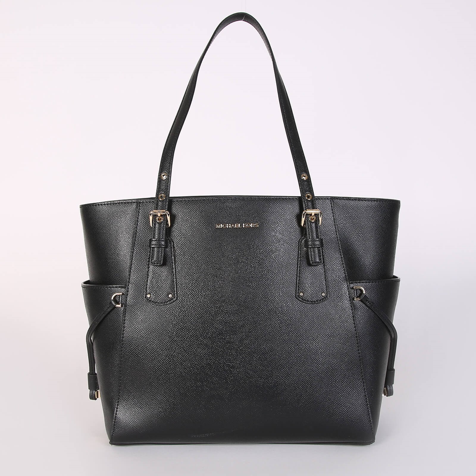 Voyager medium leather on sale tote