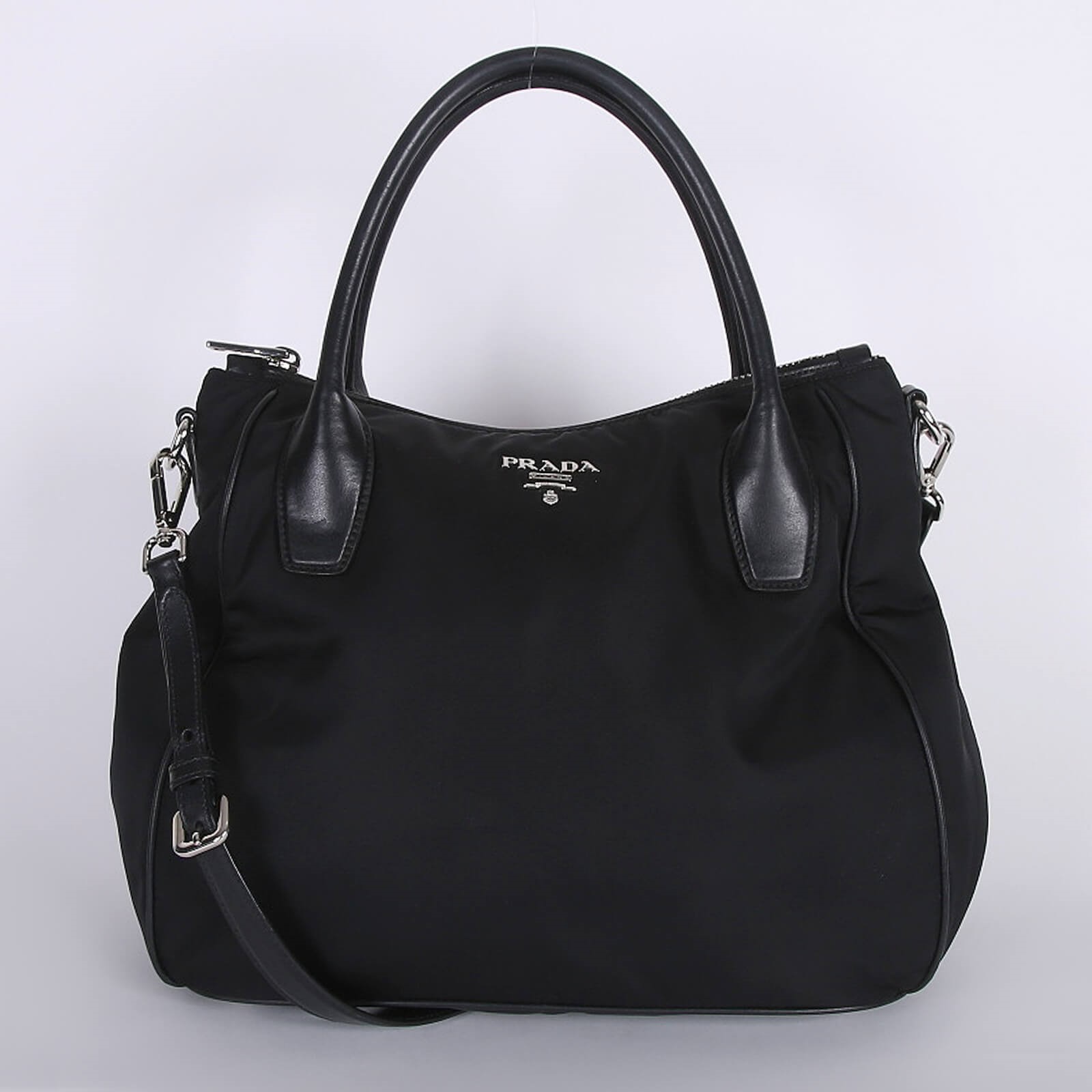 Prada Tessuto Nylon Tote With Strap Nero www.luxurybags.eu